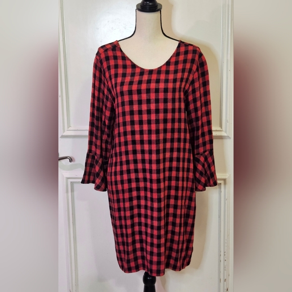 Cloth & Stone Red and Black Buffalo Plaid Flutter Sleeve Dress,Large - Picture 9 of 16